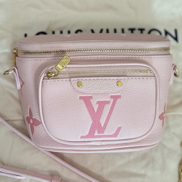 Louis Vuitton Mini Bumbag Gradient Pink By The Pool Monogram Limited Edition. - Picture 3 of 12